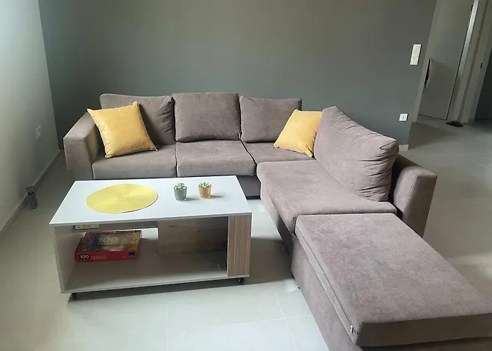 Апартаменты New Modern 2 Bd Flat Just Steps To *