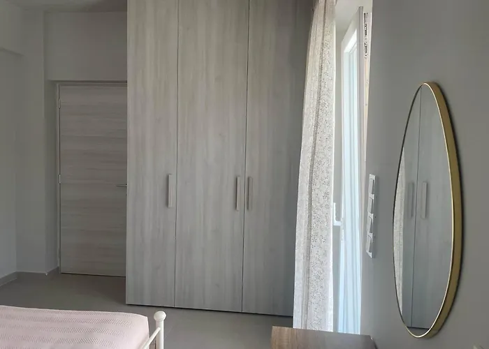 New Modern 2 Bd Flat Just Steps To Διαμέρισμα Ρέθυμνο