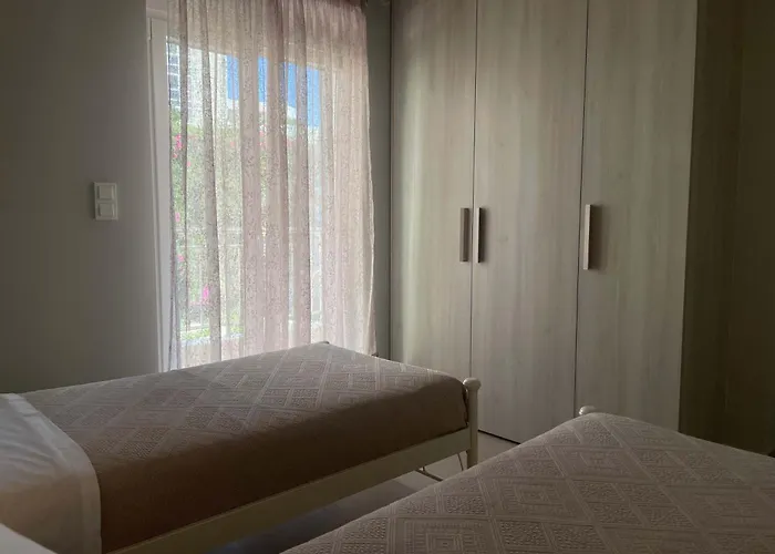 New Modern 2 Bd Flat Just Steps To Апартаменты *