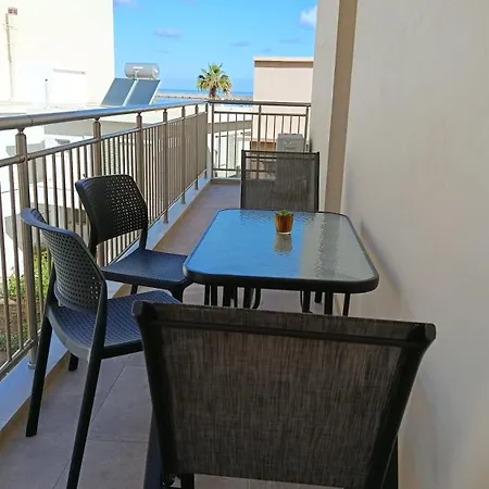 Lejlighed New Modern 2 Bd Flat Just Steps To